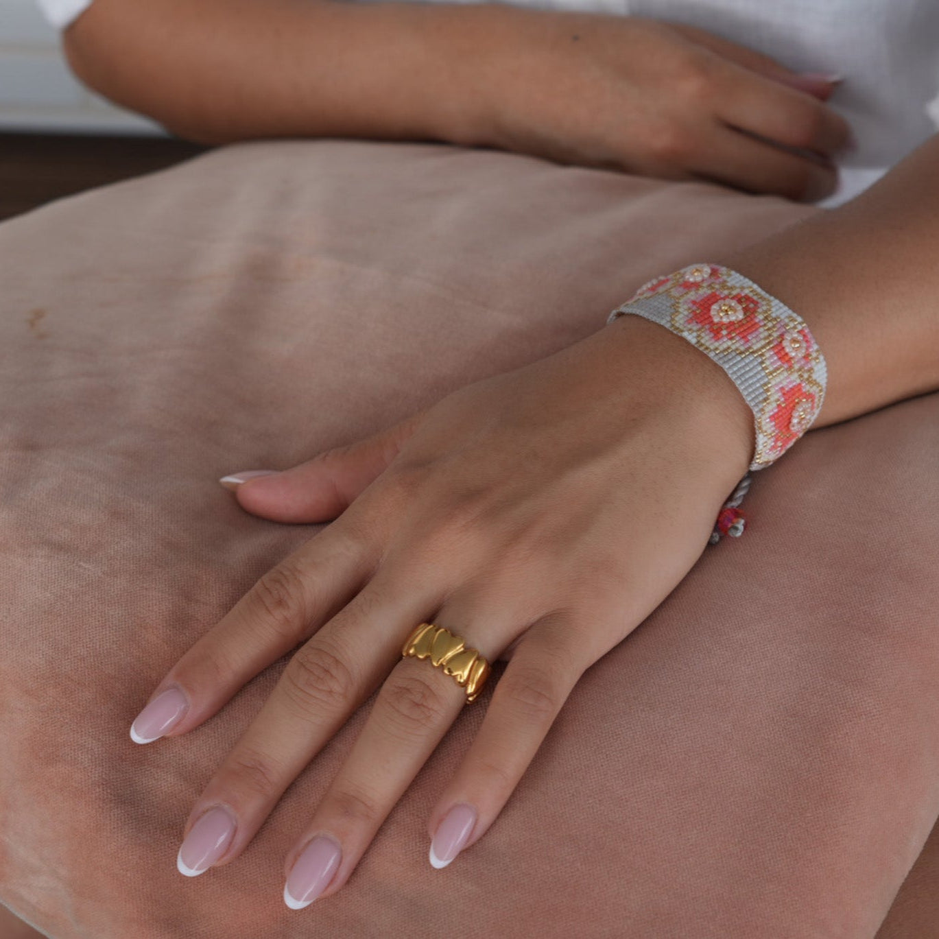 18K gold-plated stainless steel heart open ring.