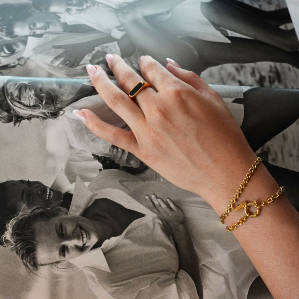 Ring Themis